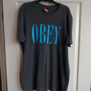 Obey T shirt